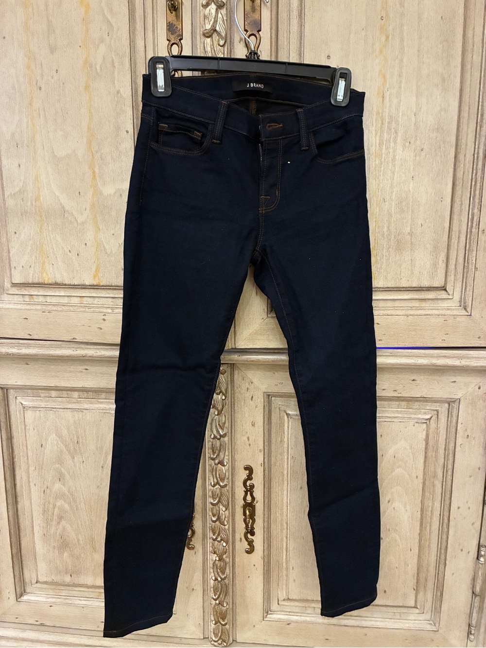 J Brand Skinny Jeans in Deep Navy Black